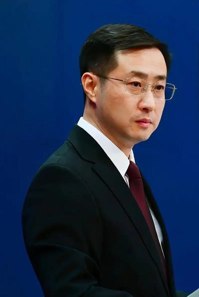 中国外交部发布严正声明，2月11日，中国外交部表示：强征 “慰安妇” 是日本军国