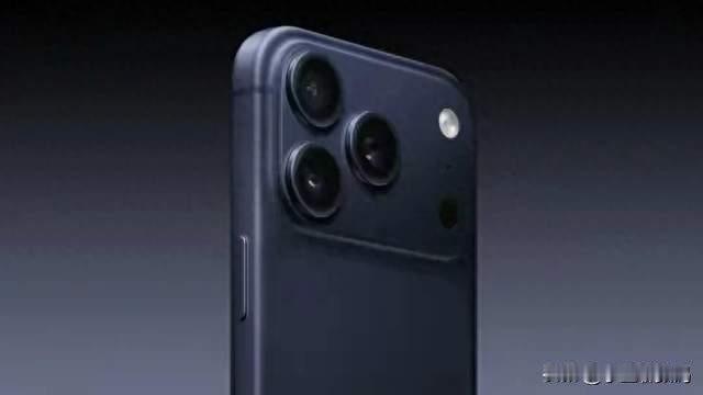 iPhone主摄固定光圈长达五年，iPhone18 Pro终于搭载物理可变光圈