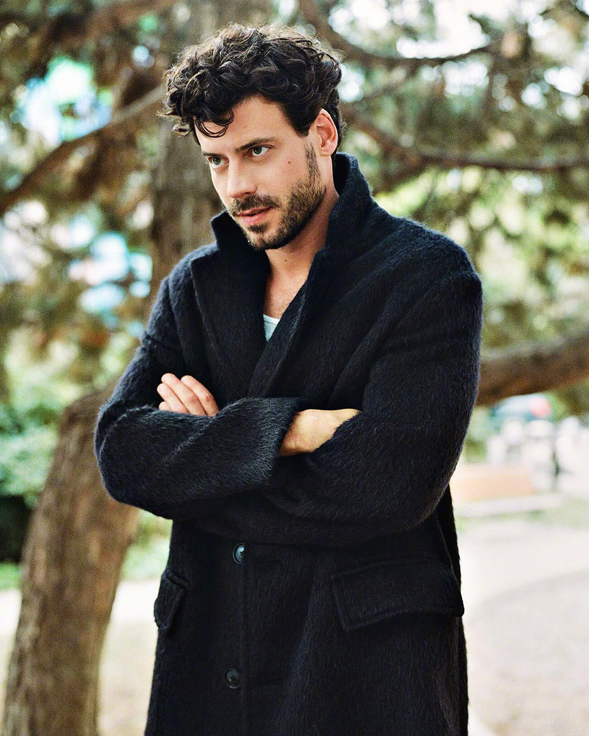 《巅峰对决》中饰演“Scott Hunter”的弗朗索瓦·阿诺德，《NUVO》杂