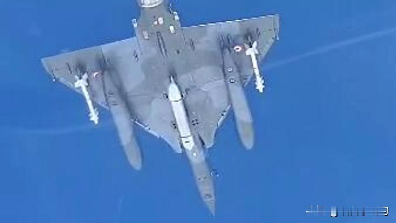 乌防长：法国准备向乌克兰移交“幻影-2000”战斗机

俄罗斯卫星通讯社莫斯科电