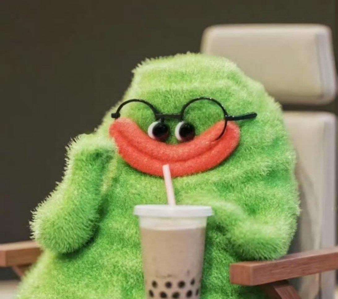 现在的人越来越追求安全感 ，对稳定的定义也不同，只有把安全感握在自己心里才踏实你