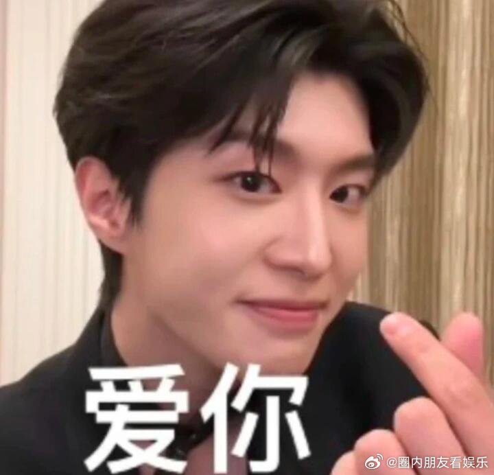 偶练绝版空瓶靠明星效应身价翻倍原来理财产品也可以是空瓶子 偶练绝版空瓶身价翻倍爆