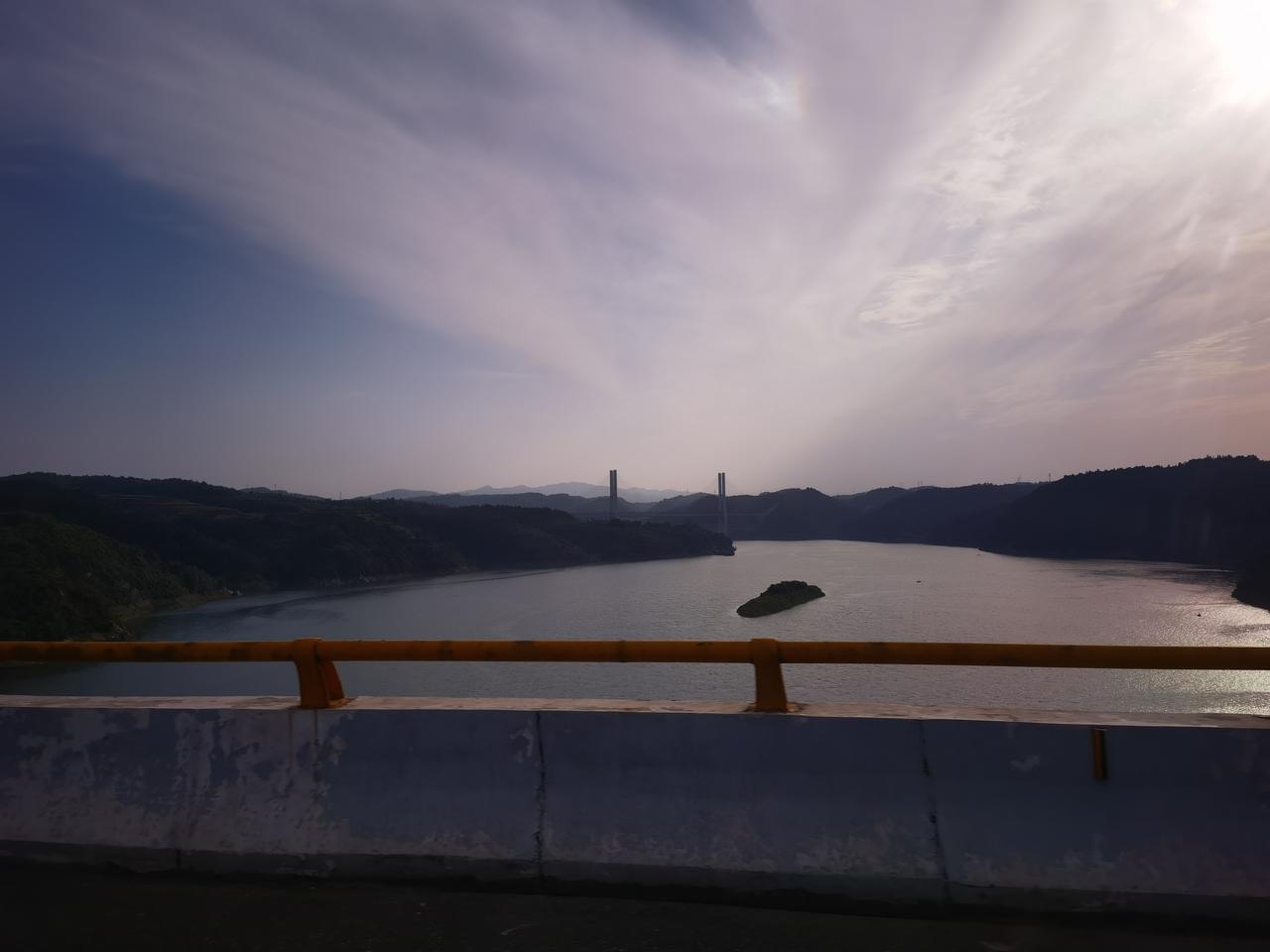 这段时间一直很忙，但也坚持每天写写对联。
昨晚照旧写着写着就睡着了，今天空闲时一