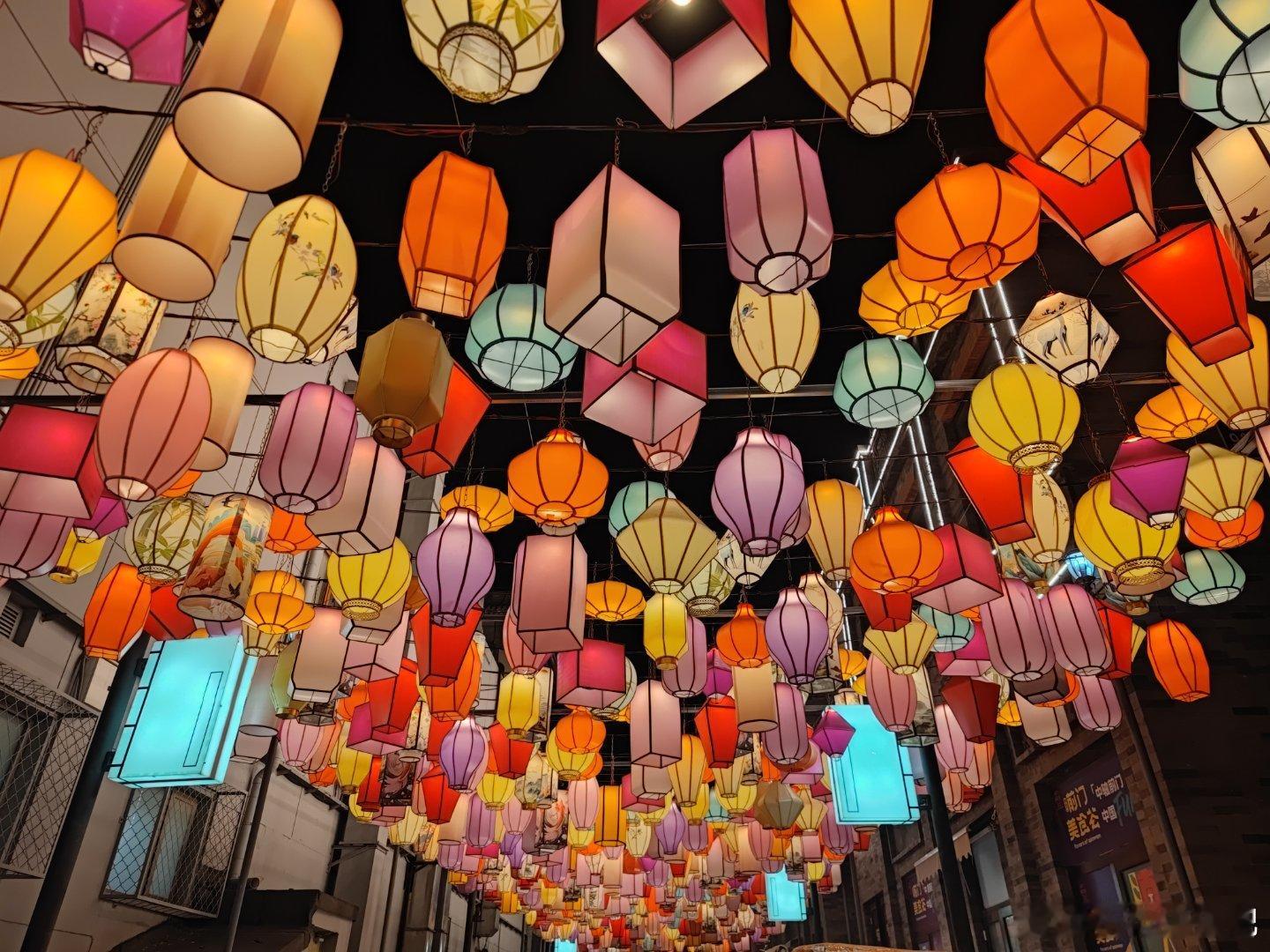 前门大街上的年味氛围浓了摄影