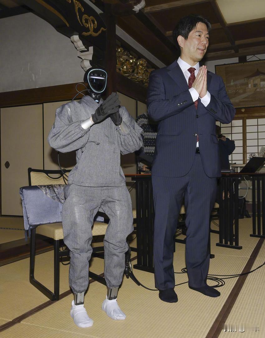 真来了！日本推出AI僧侣，硬件来自中国，3月进寺庙上岗
 
日本为解决僧侣短缺，