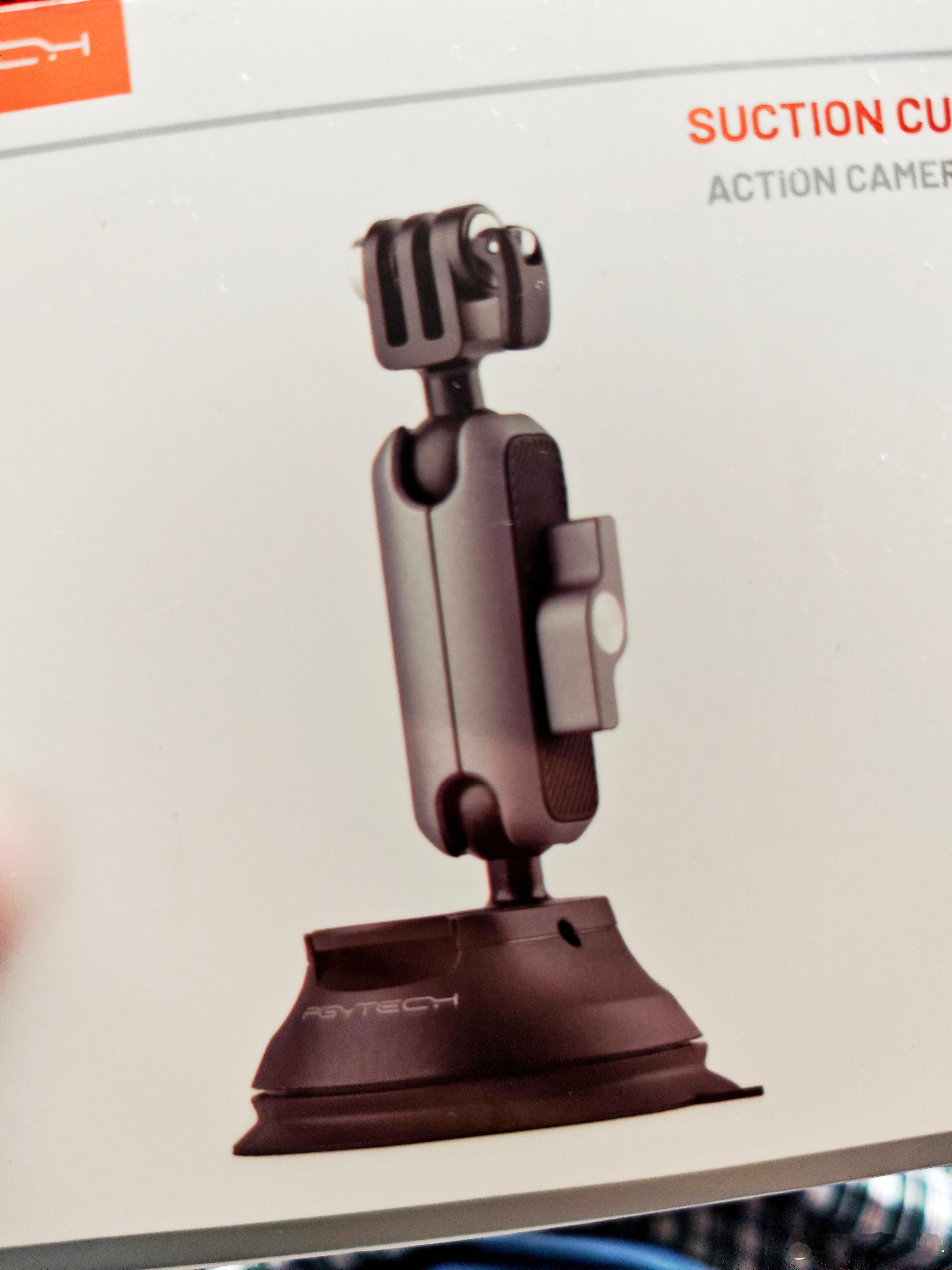 昨天去影石门店买这个小配件，遇一特别温柔的店员。那小姑娘全程乐呵呵的，耐心且职业