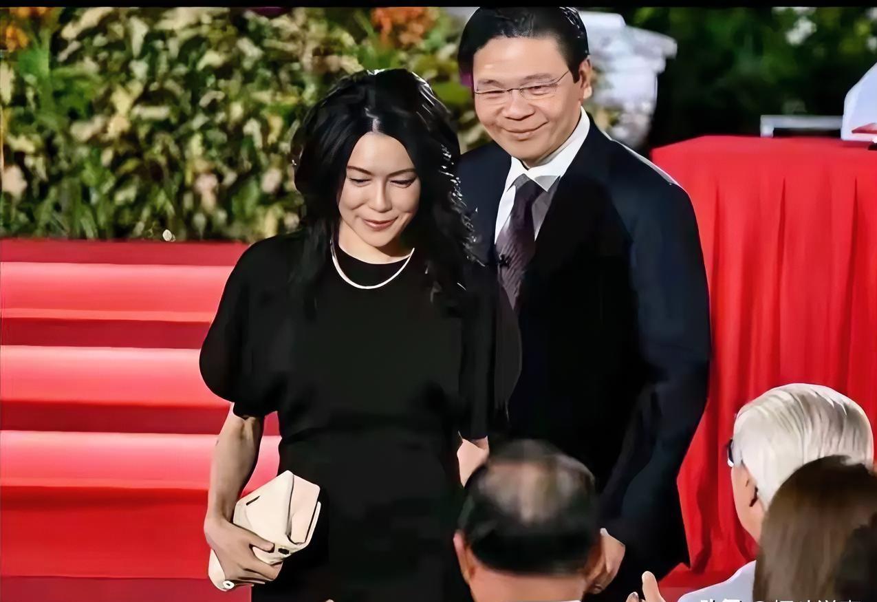 12月23日，新加坡总理黄循财接受加拿大电视台采访时强调：“芯片这条线一定配合（