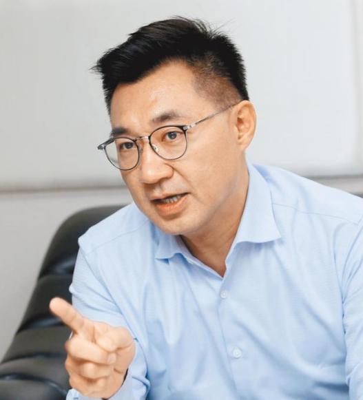 江启臣确实急了！
提名被