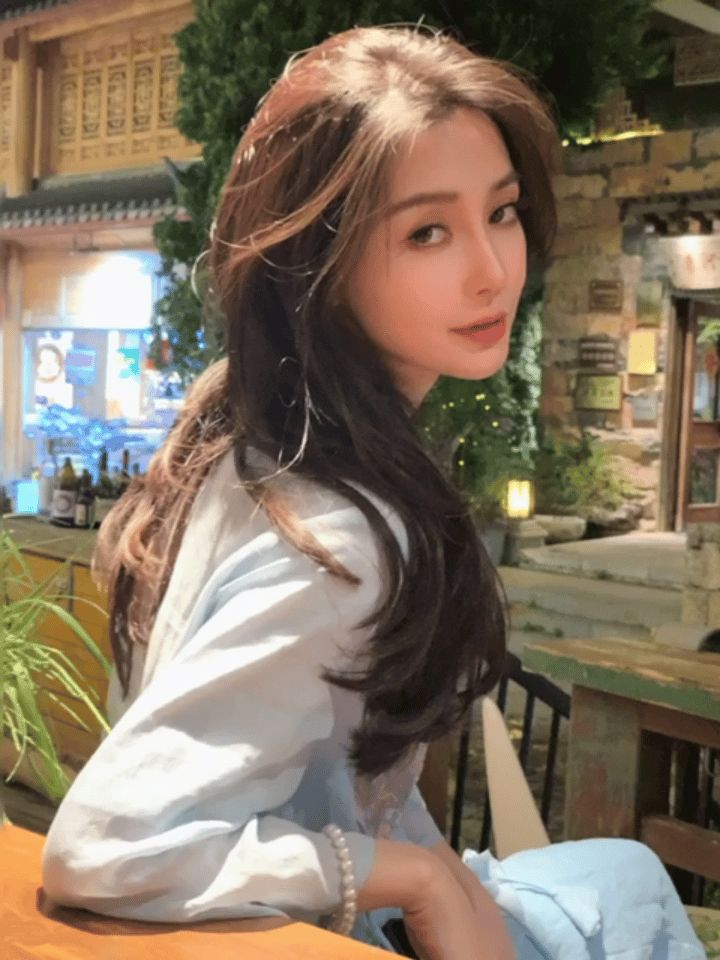 【Angelababy】妈咪我们今天晚一点回家好不好嘛🥹时间带走了Angela