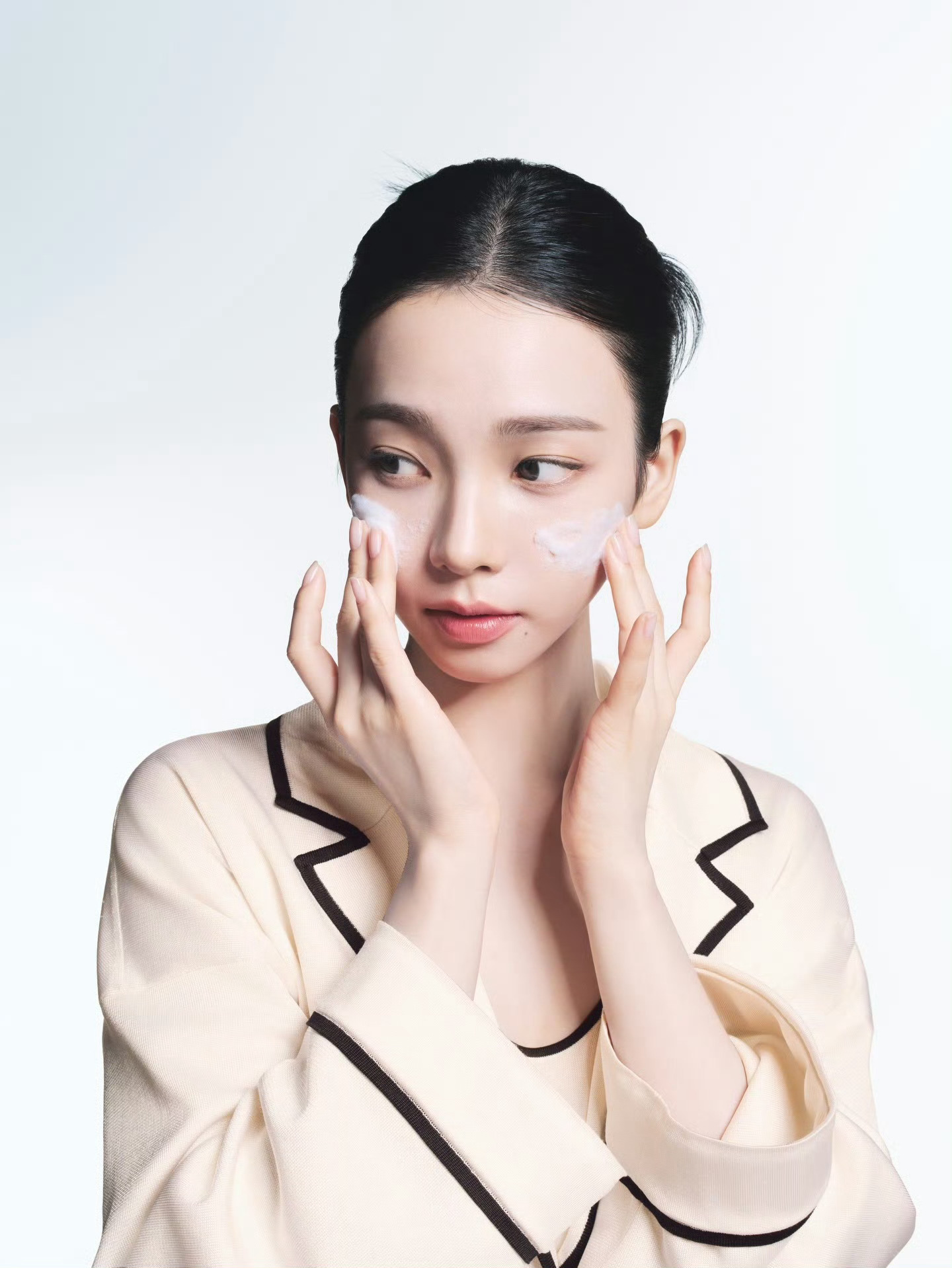 柳智敏  x  CHANEL BEAUTY CLEANSING COLLECTI
