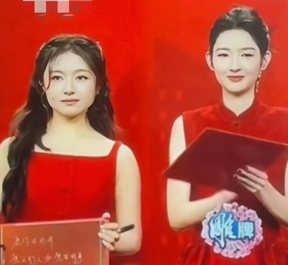 李兰迪和王玉雯同框，被“艳压”的好惨啊其实单看脸，李兰迪五官更符合美女标准，所以