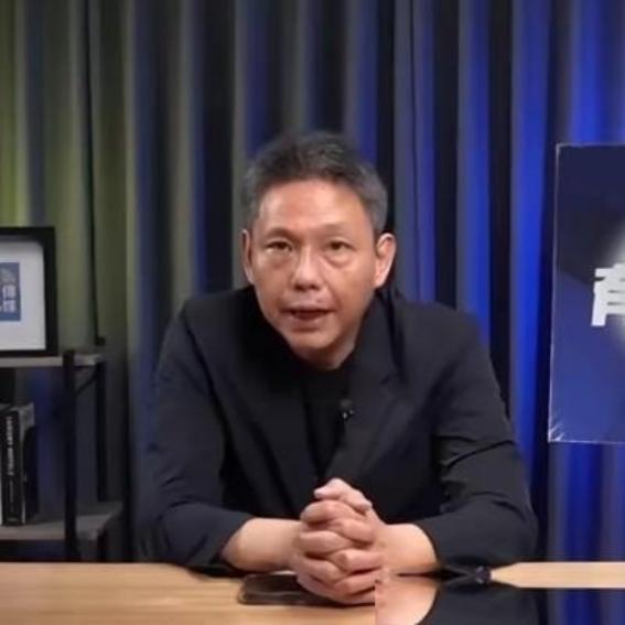 台湾时事评论员谢寒冰曾说：“你们知道中国大陆这两天在做什么吗？他在给全国的退伍军