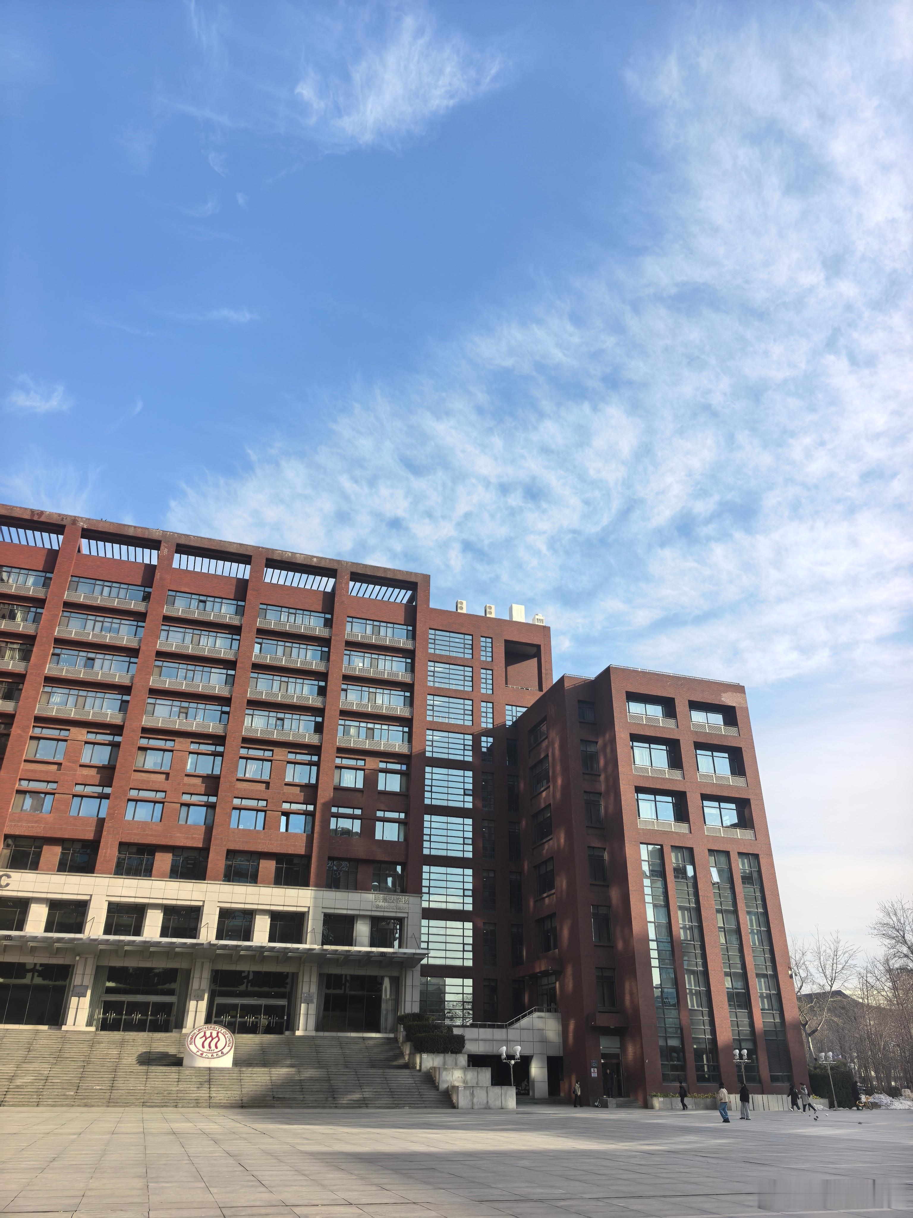 回来开会，可惜来不及吃汇贤饺子了 