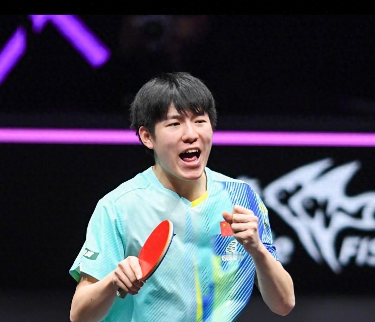 2026 年 3 月 15 日下午，WTT 重庆冠军赛现场气氛燃到了极点。在国乒