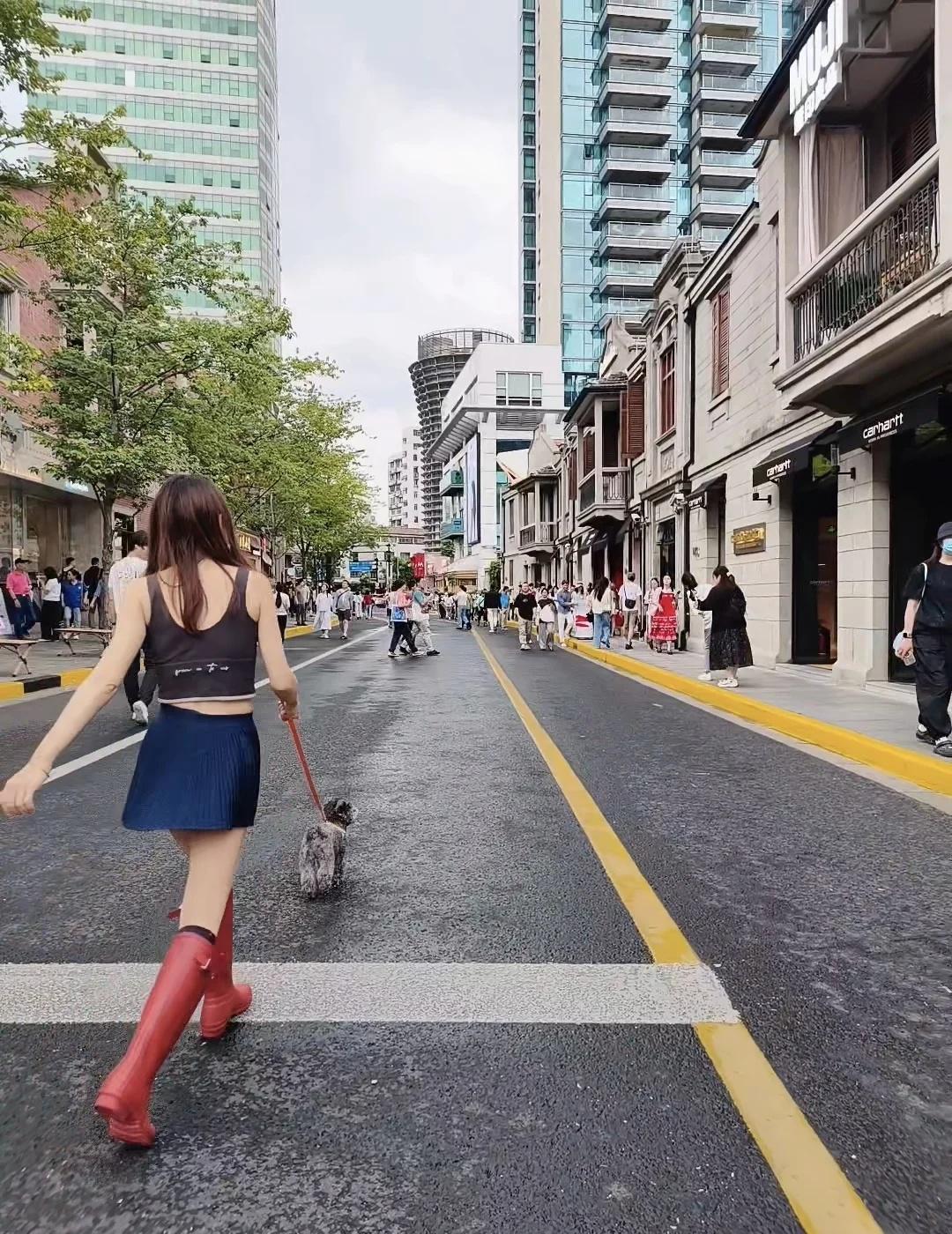 上海入梅啦☔️
上海citywalk 梅雨季节也要开心呀 逃离梅雨季 hunte