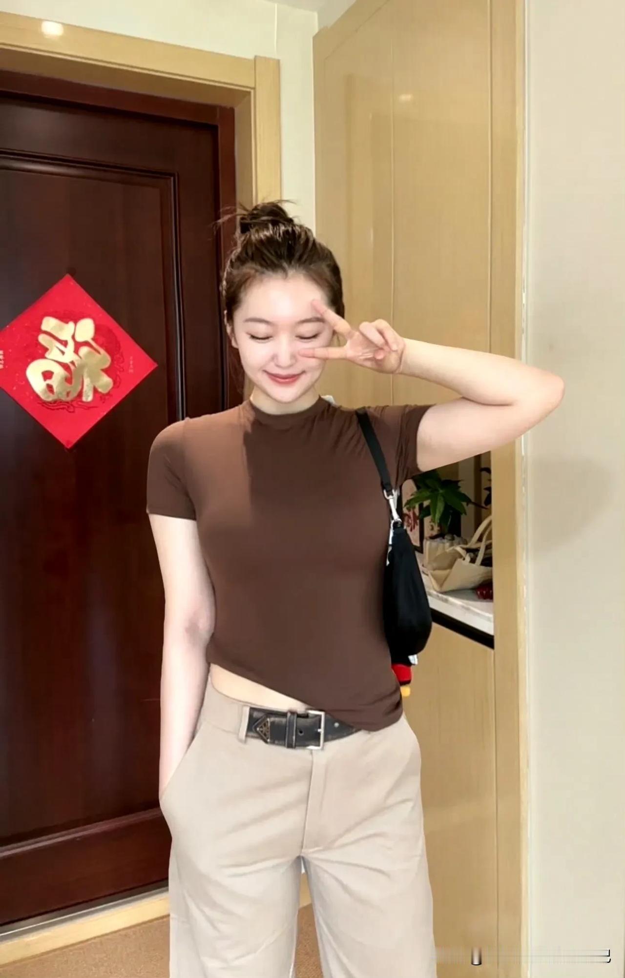 万能生活指南笑对人生，对生活比个耶[心][心][心]