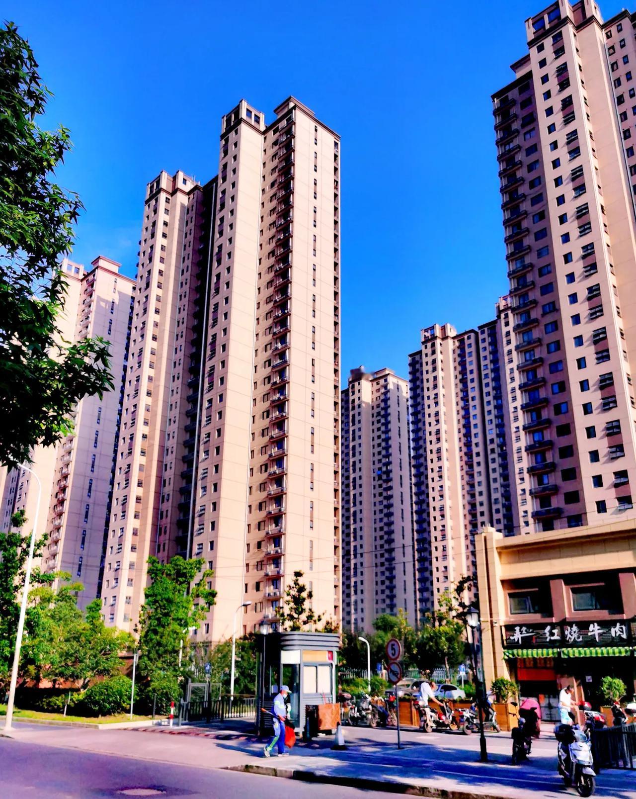 上海人结婚为什么喜欢找上海本地人？
用上海人的说法是，找上海本地的，都是独生子，