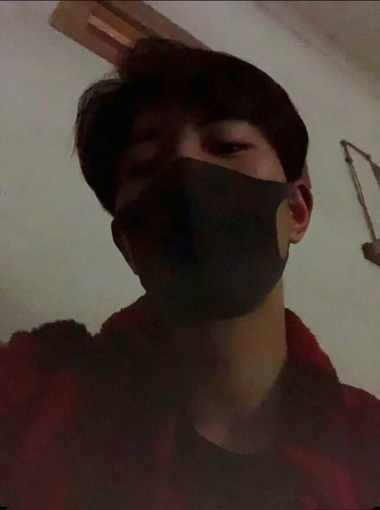 🍁 我追的不仅仅是你，还有在看你的时候会眼里有光的自己我的满分男邱鼎杰