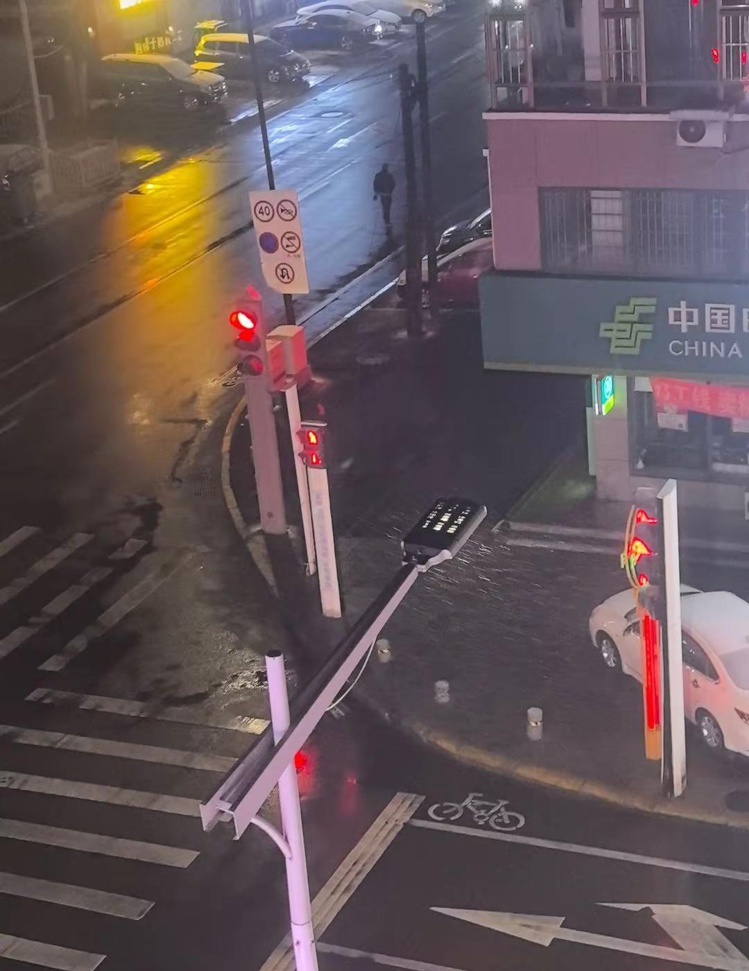 岫岩这块儿下雪🌨了下雪的时候