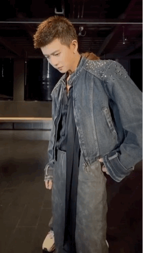 任嘉伦身上的爱豆属性全面爆发了 