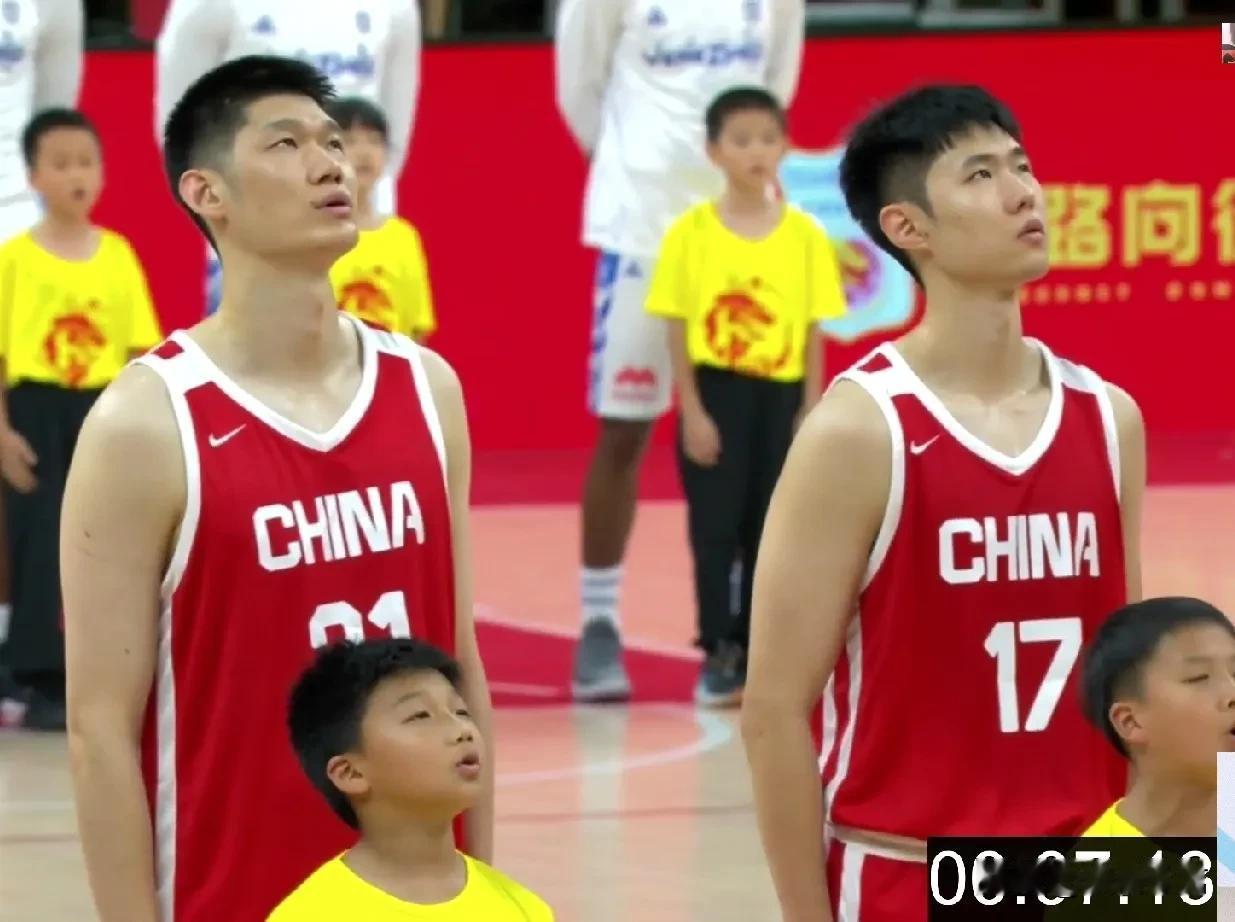 【中国男篮热身赛第二场对阵委内瑞拉】
中国男篮与委内瑞拉的第二场热身赛马上开始，