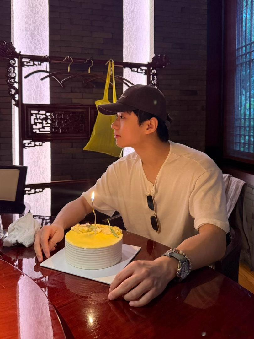 提前过一个生日🎂 