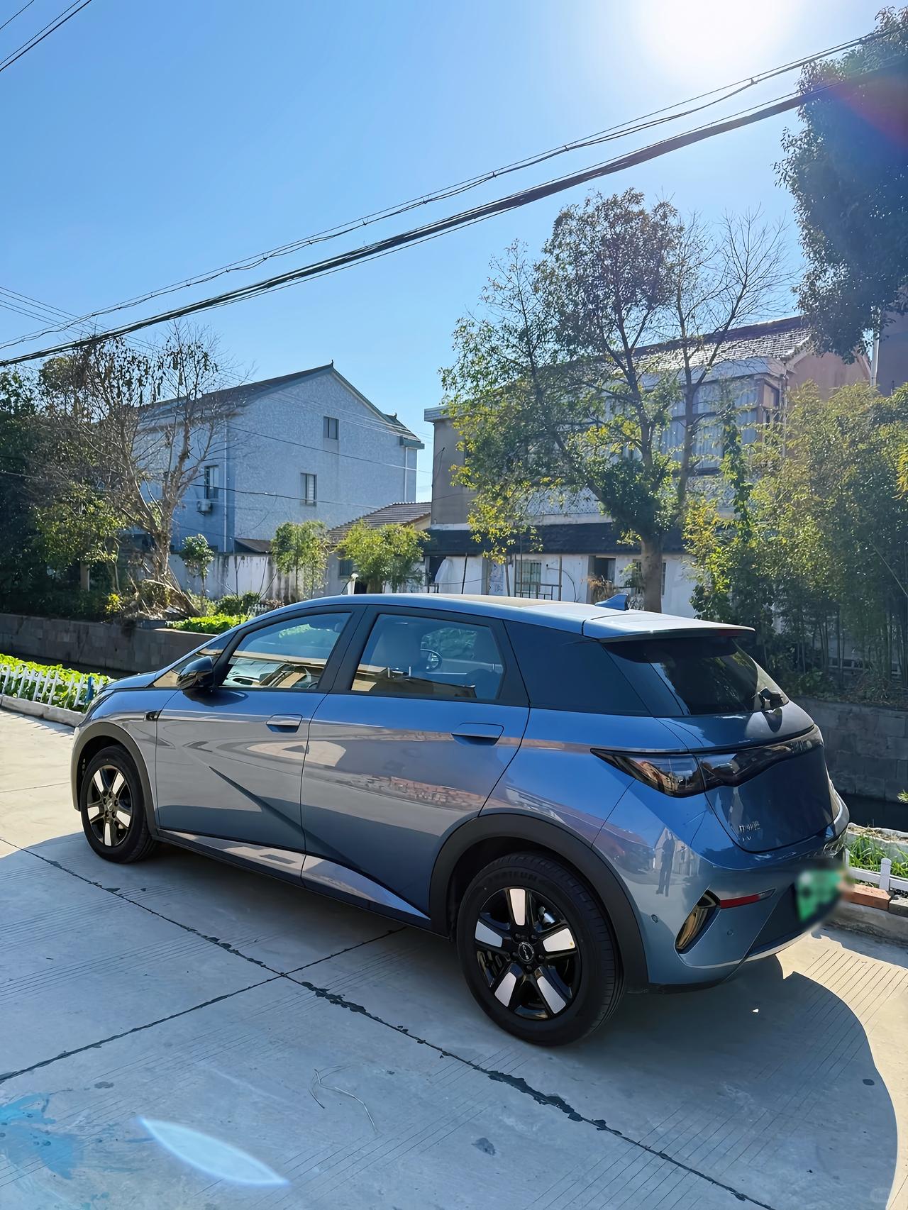 😄能耗跑出10.4kWh/100km，这成绩放在海豚车主里不算差，别老拿自己跟