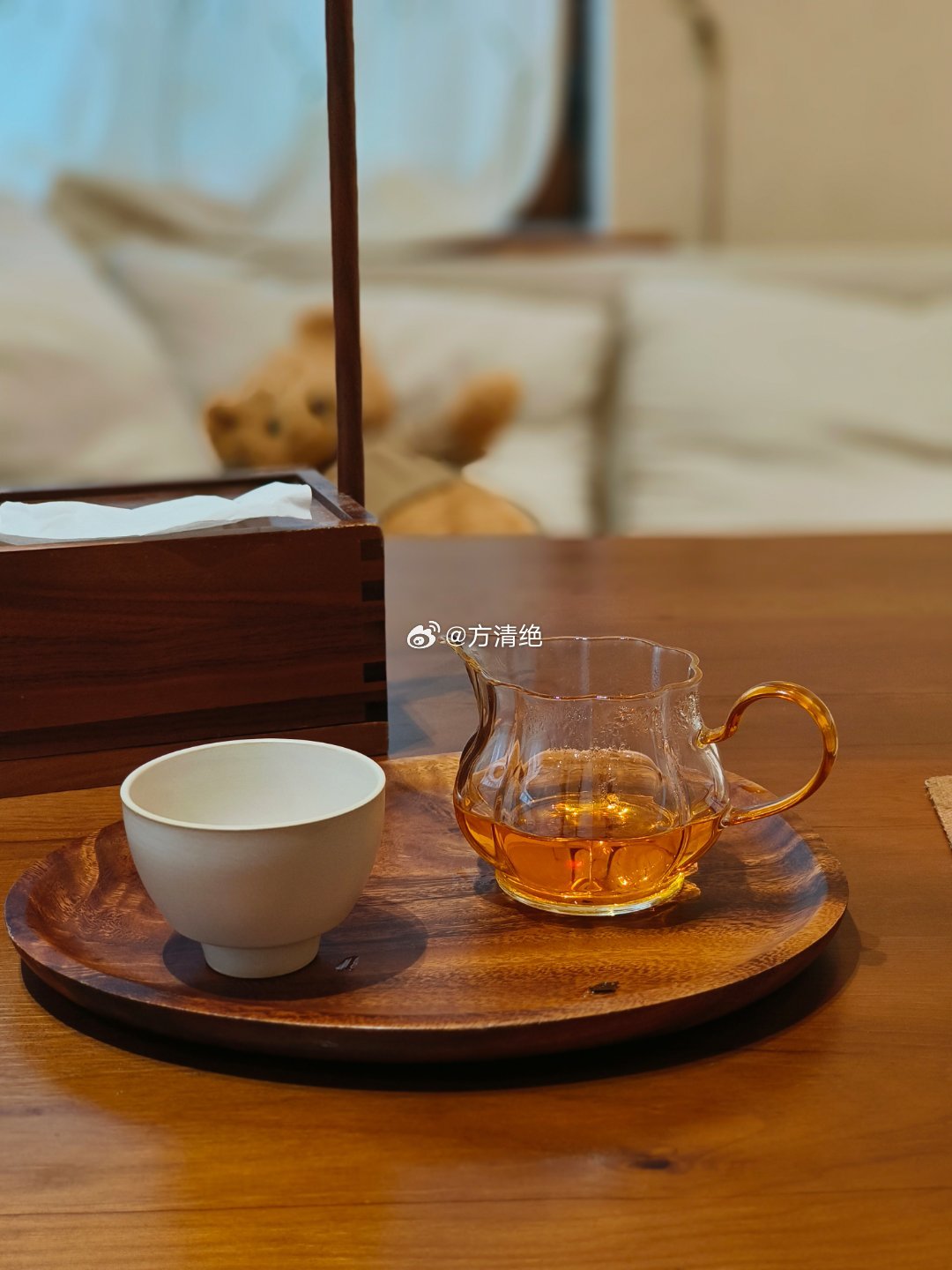 “在对的身份，做对的决策，形成对的习惯，强化对的身份。这个让人不断进步的循环体系