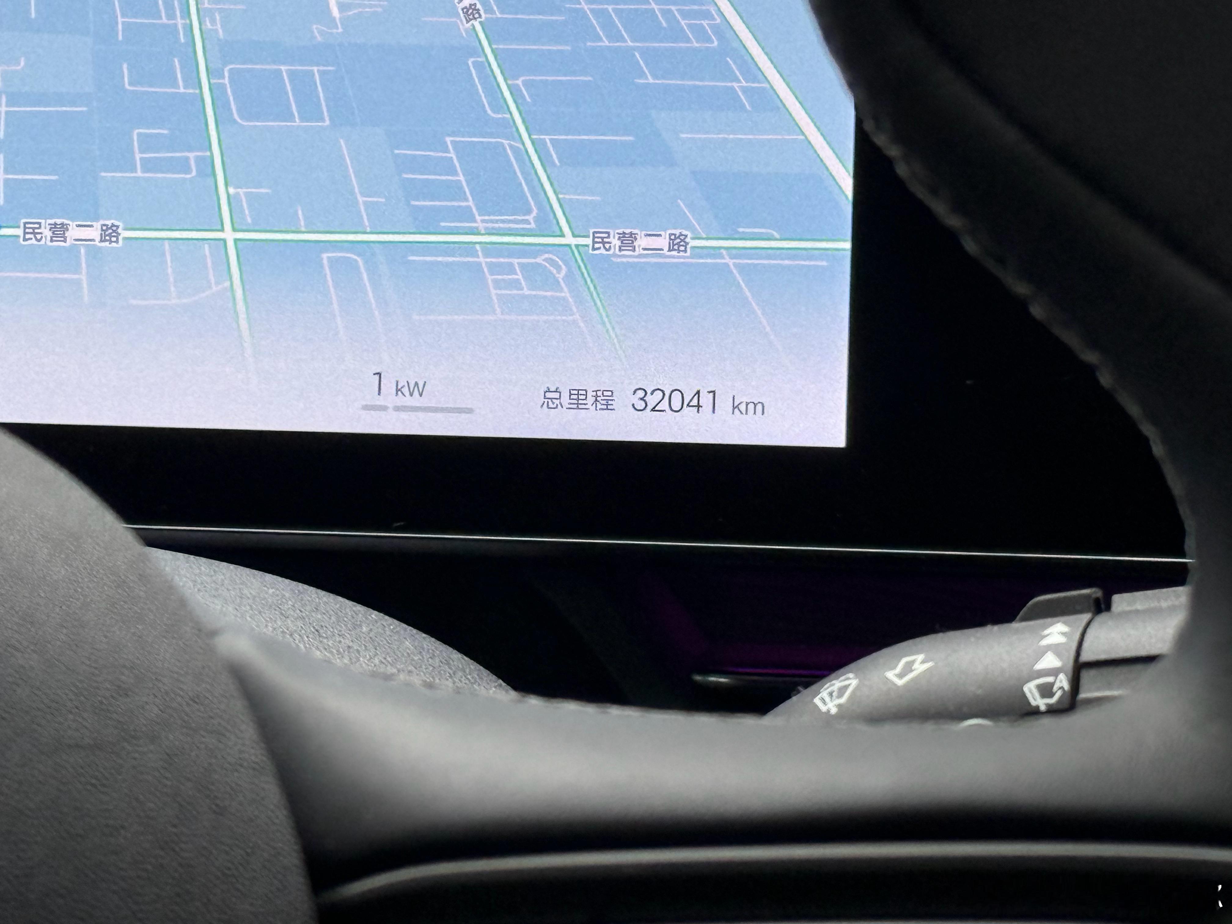 海豹ev开了三万多公里，汇报一下遇到的问题①灯光系统偶尔抽风，一次是触发AEB一