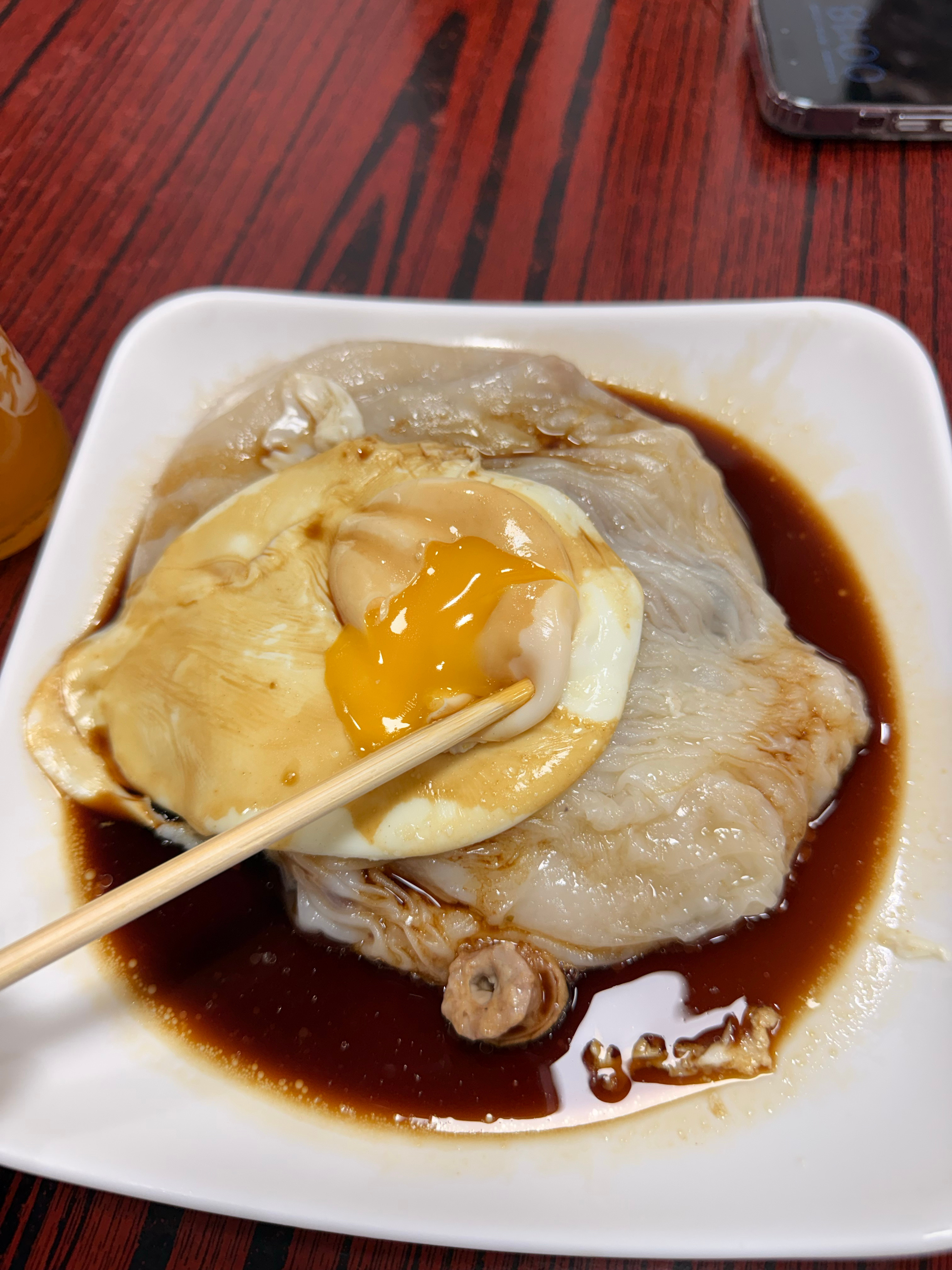 吃完糖水再来一份窝蛋肠粉相互研究着新“玩具”喜欢还能试玩这大概就是玩车最有乐趣的
