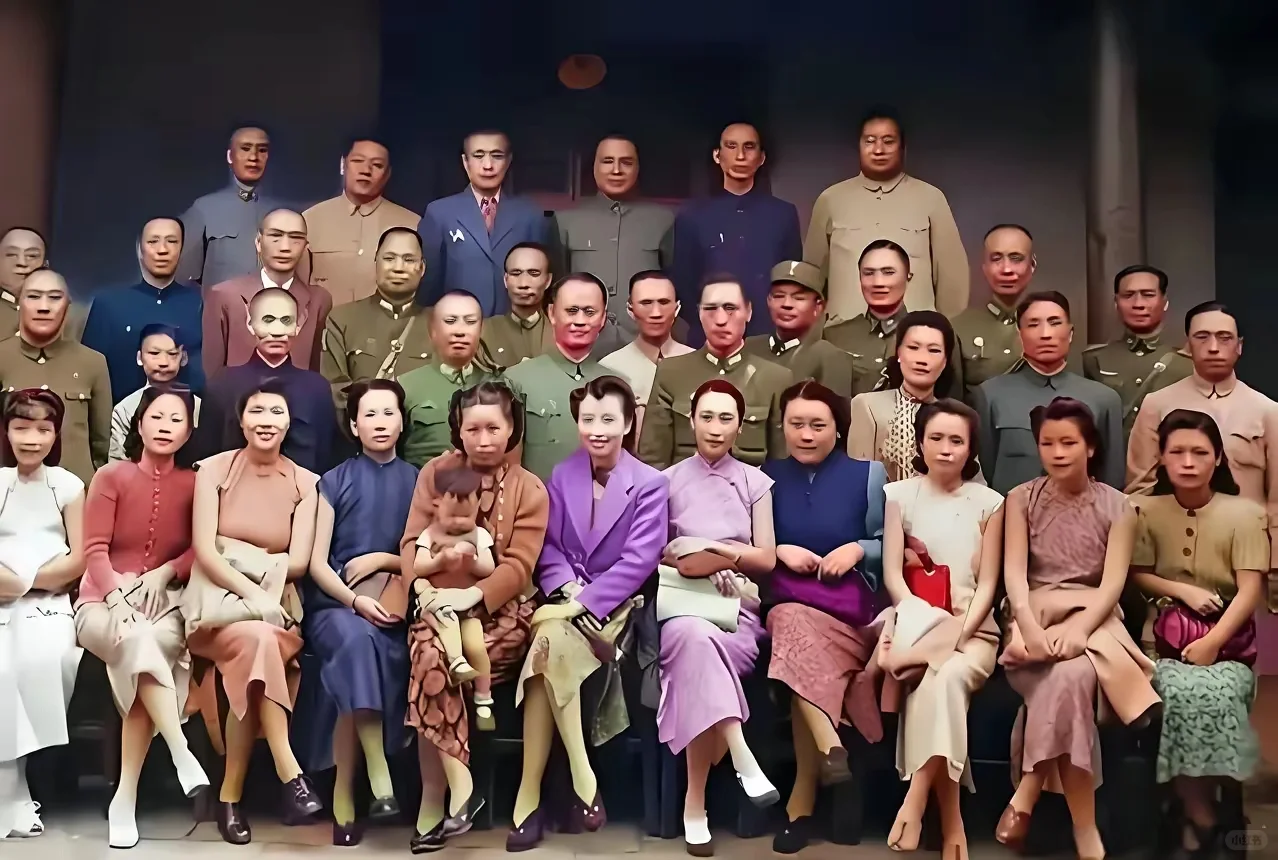 老照片：抗战时期国军高级将领和他们的太太