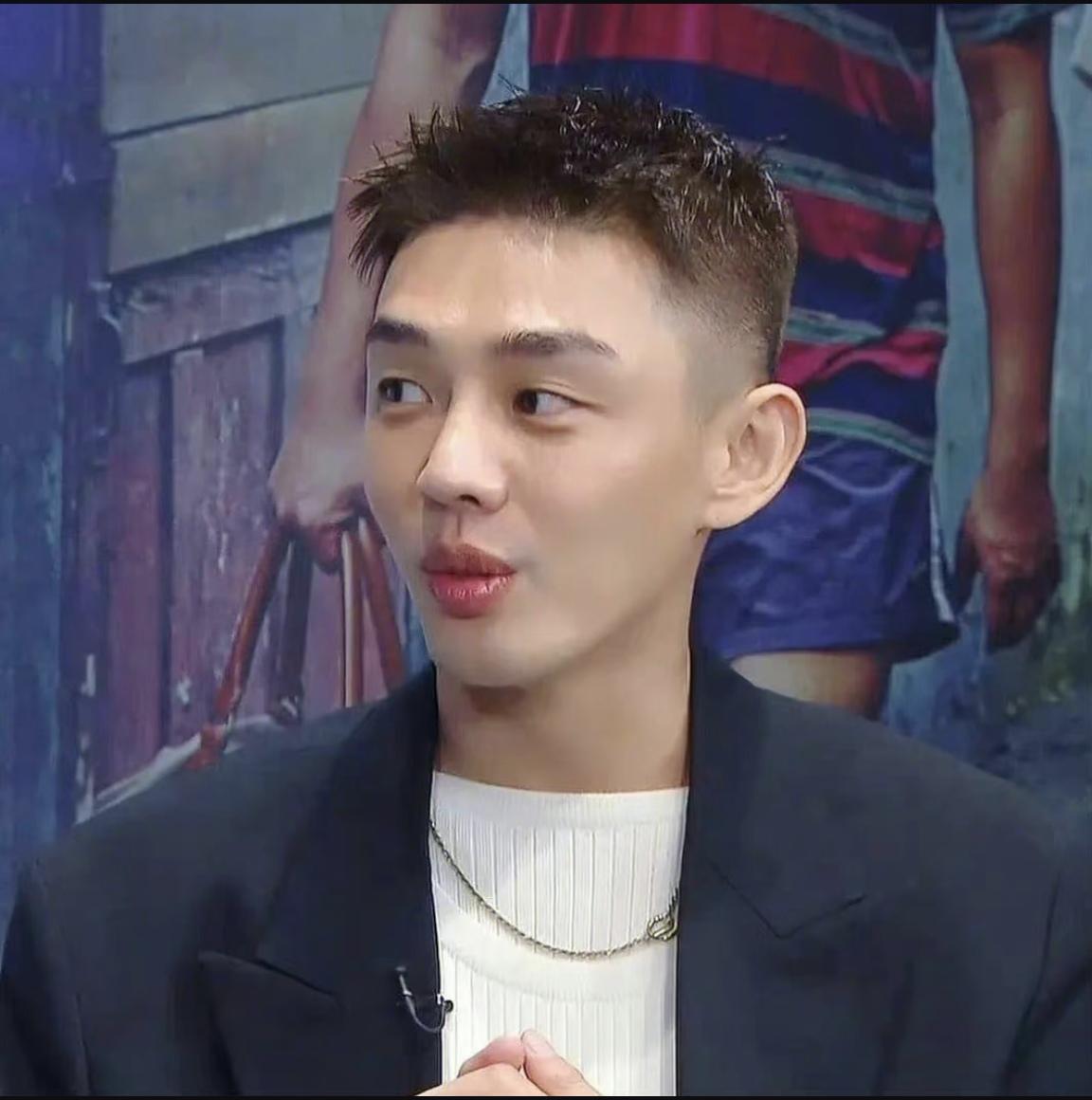 刘亚仁的综艺实在太少了，复出吧。好想你