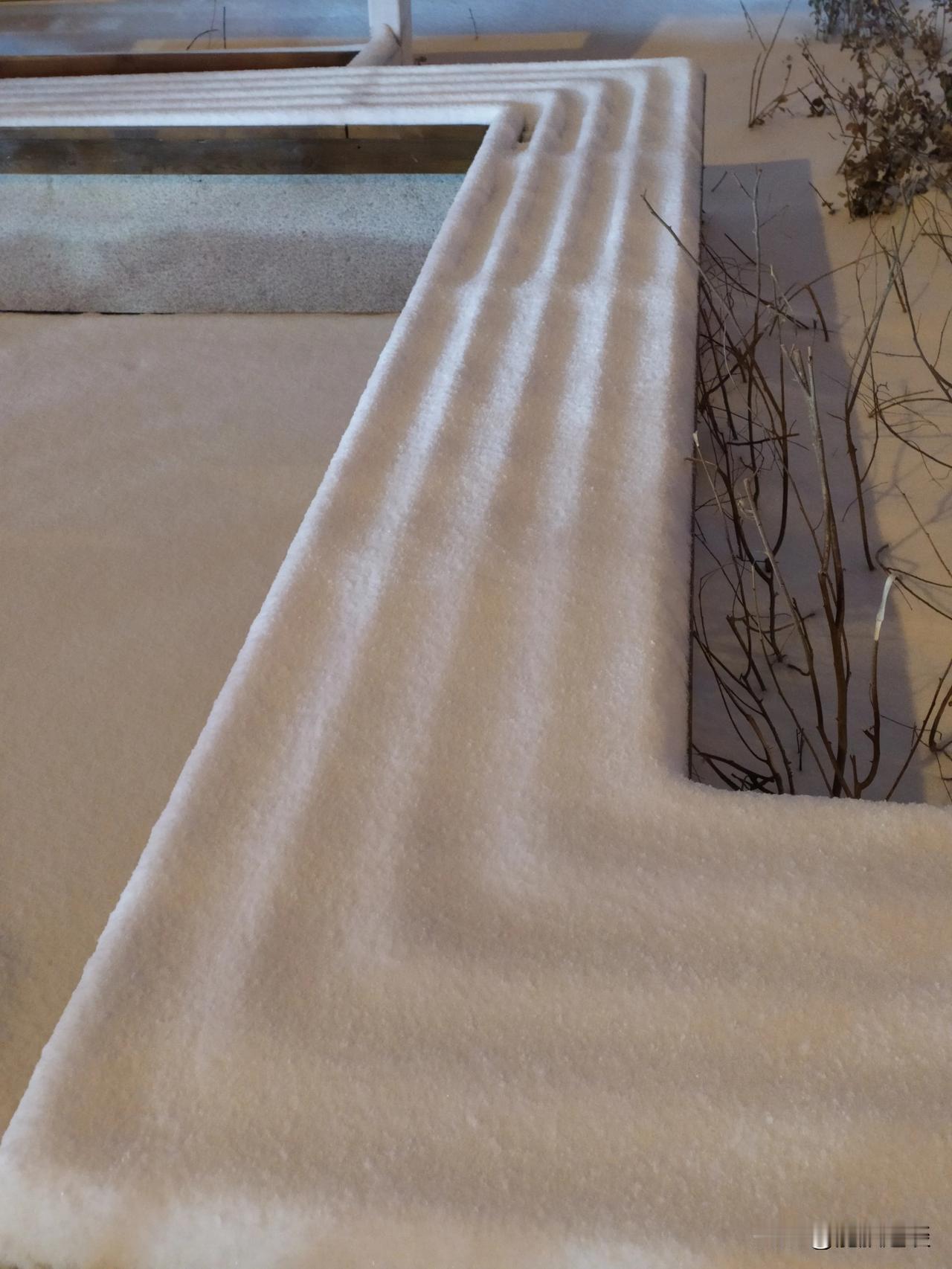 雪后的美让你无法想象！猜猜图中这是什么？只能告诉你这是大雪刚刚为太原某口袋公园一