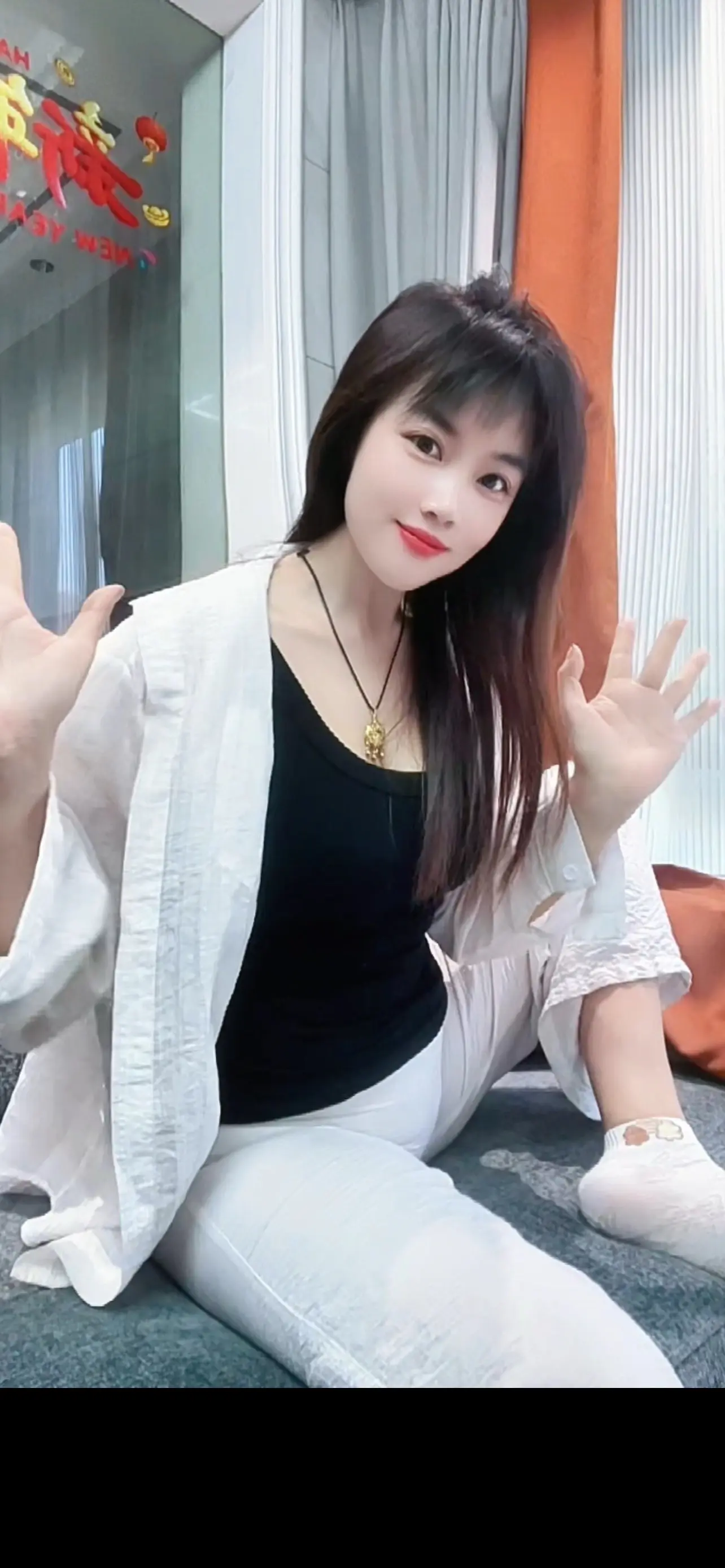 希望在不声不响的日子里 换来一个好的转弯 不求事事圆满 但求事事顺心