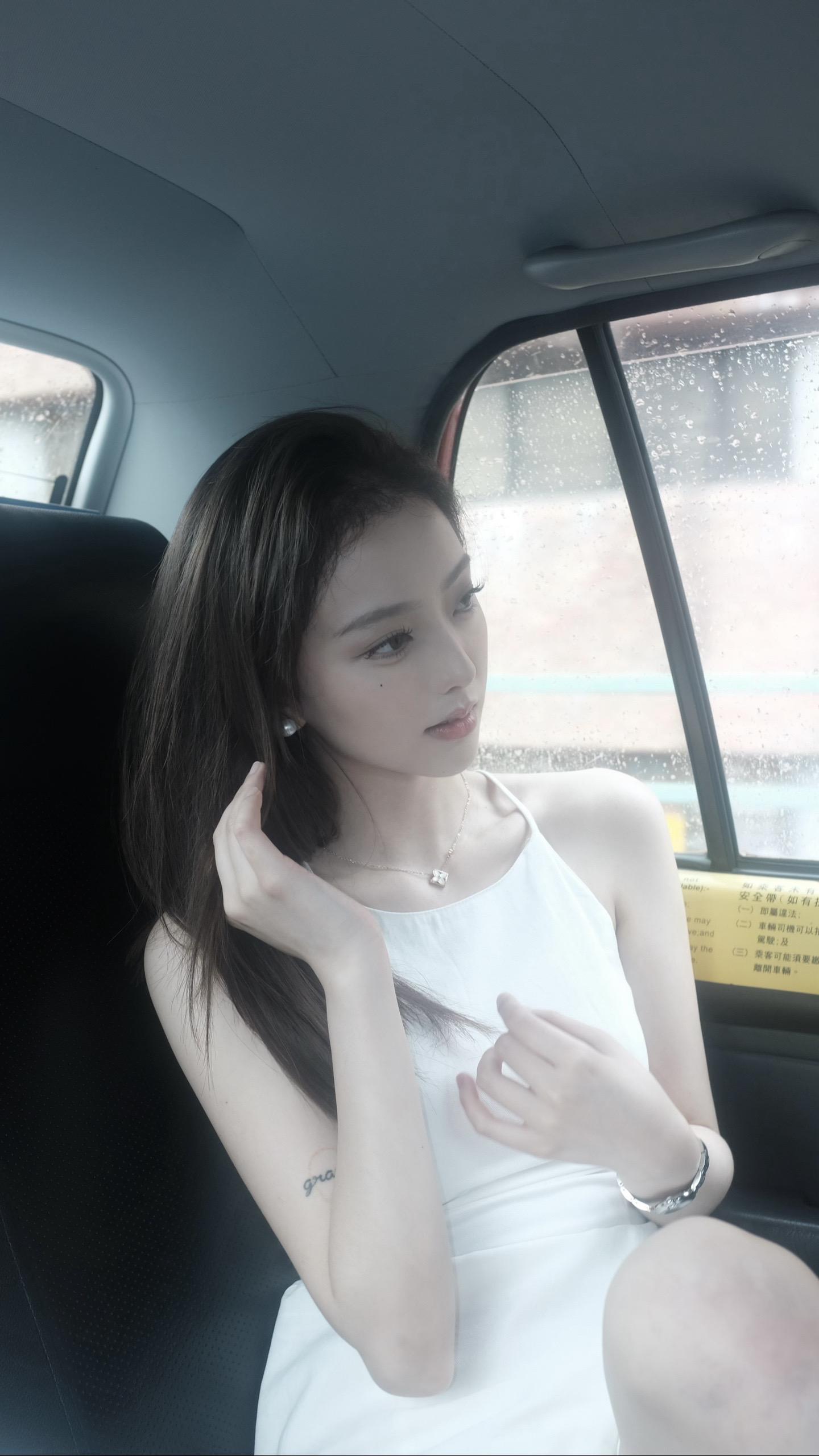 不爱是遗憾 爱是磨难