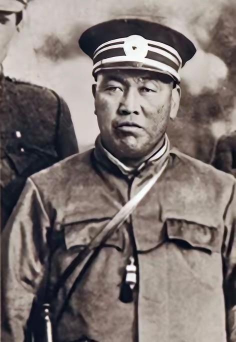 孙传芳1925年抓了施从滨直接砍头还挂车站七天，手下劝他别这么狠，他说＂咱被抓不
