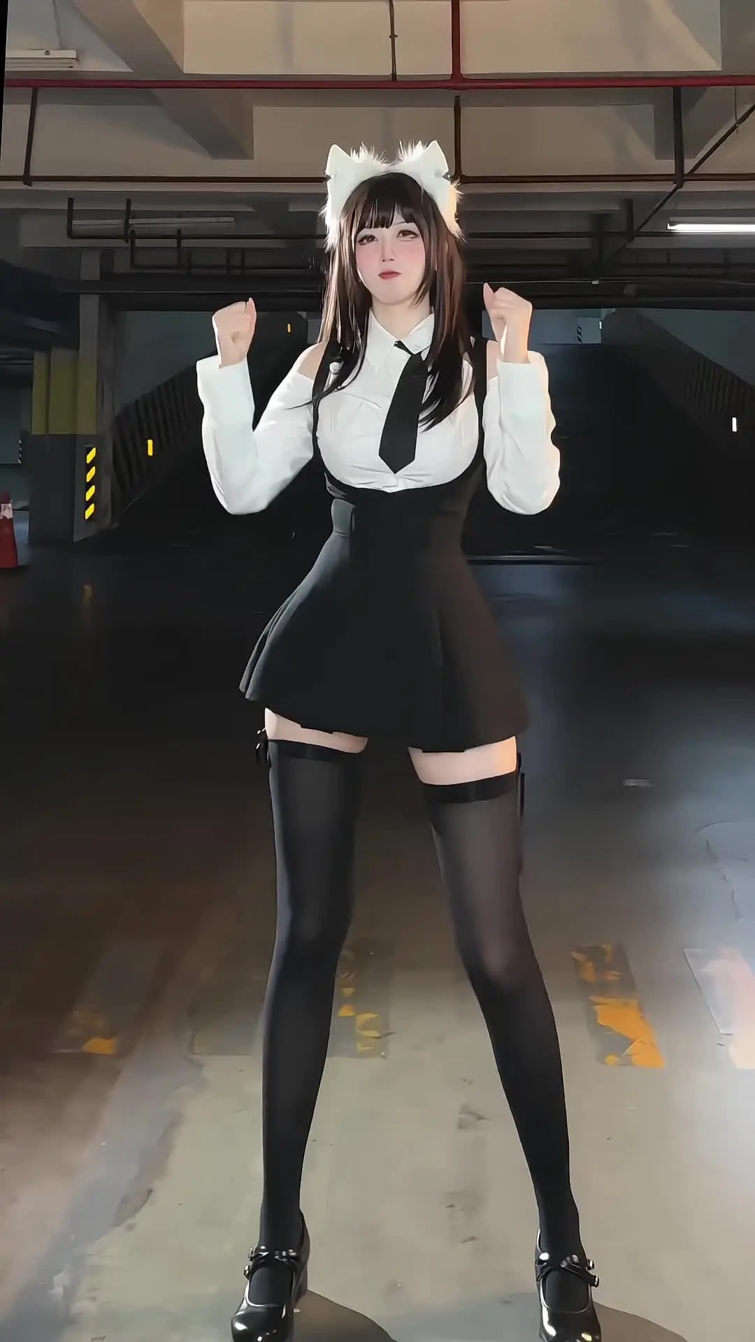 浅跳一下 大长腿 极品身材 甜妹 甜系女孩