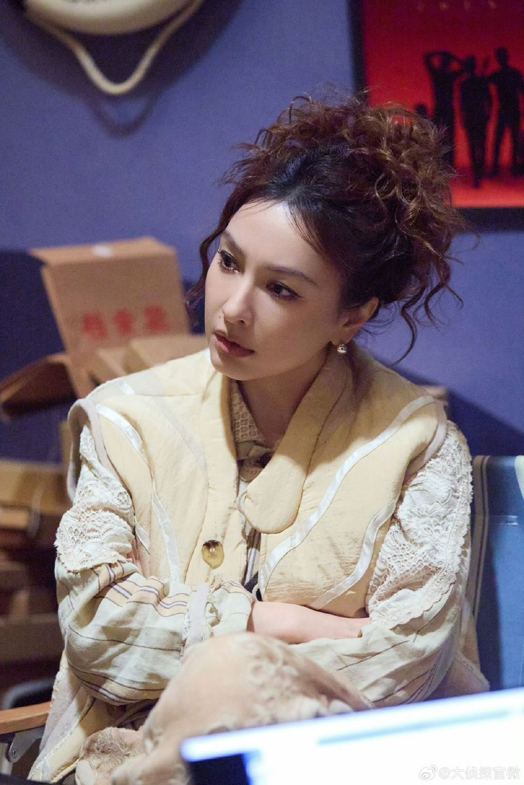 吴昕技术人员的嗨点说来就来大侦探惊变七日 救命！吴昕的快乐也太有感染力了！搜证都