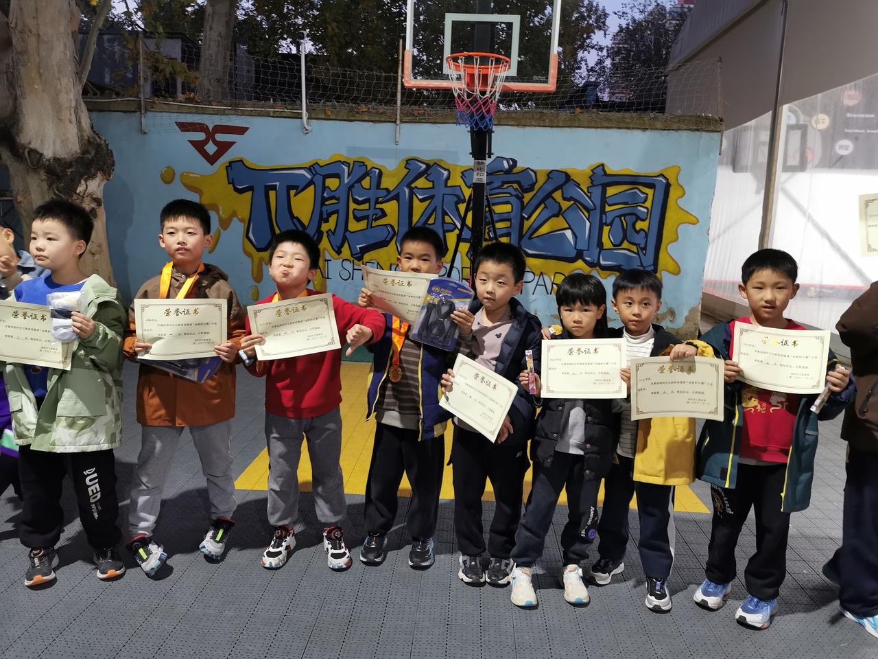 现在的培训效果如何？这一块，整个社会可没少下力呀。
    什么高素质农民培训？