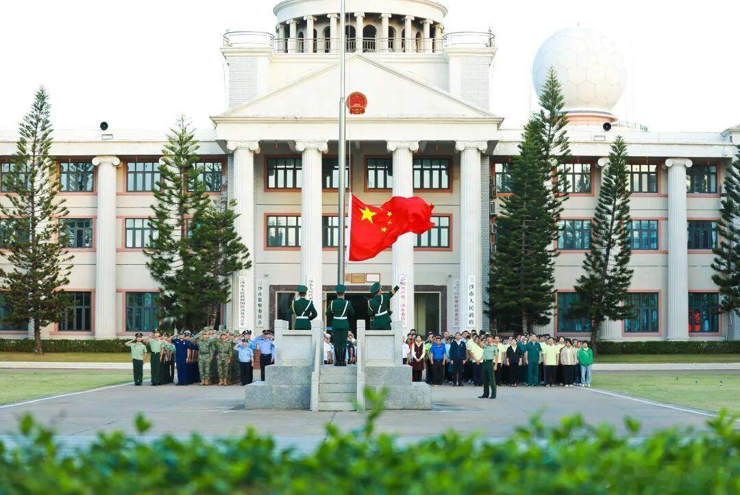 中国三沙市三沙人，以初心守护碧海疆土，以烟火丰盈海岛岁月！三沙最不缺的是不是小海