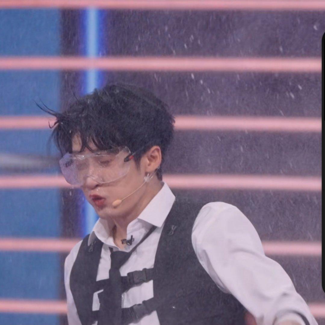 最近刷到檀健次在《你好星期六》的片段，真的被他可爱到了！这期节目里大家玩得超嗨，