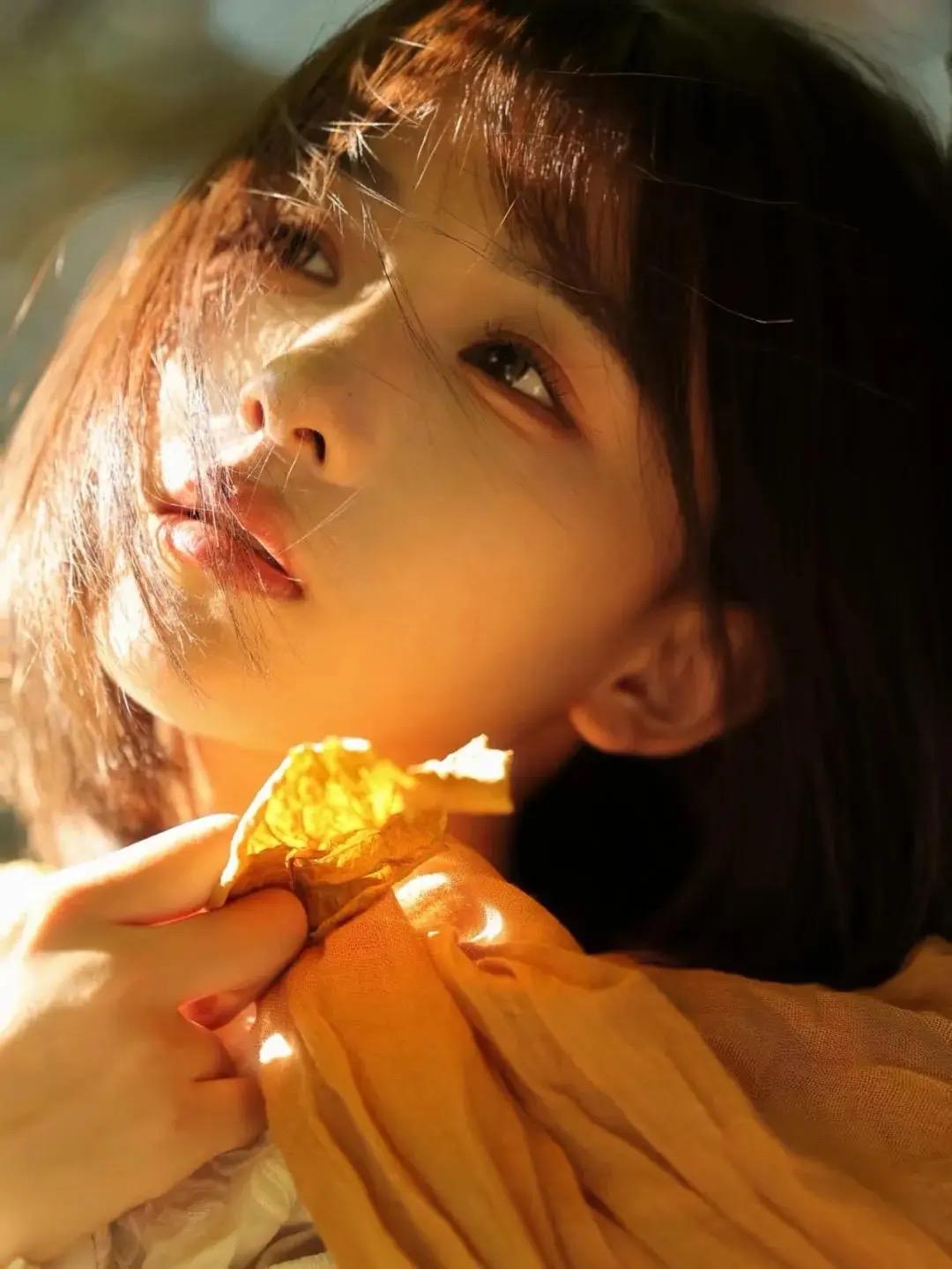 我们渴望一份工作，却屡屡碰壁；

我们追求一段感情，却伤痕累累。

我们渴望抓住