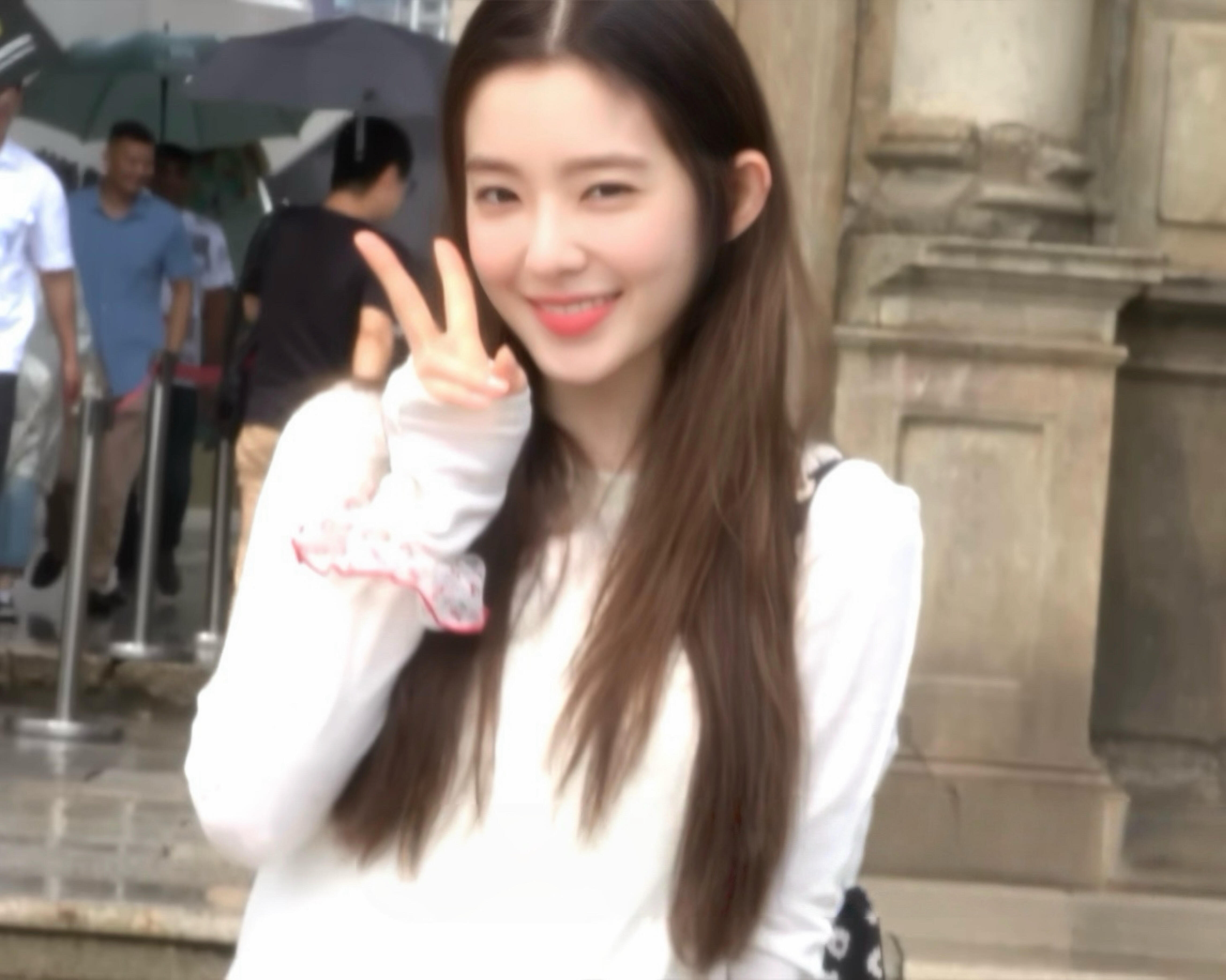 我少女时代时看的小言女主就长这样 ​​​