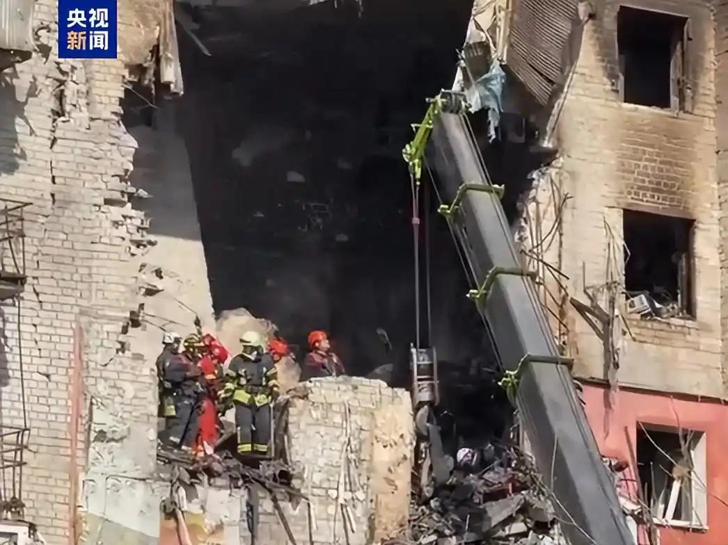 乌克兰传来消息！
2026年4月25日，乌克兰总统泽连斯基向全世界通报的：俄罗斯