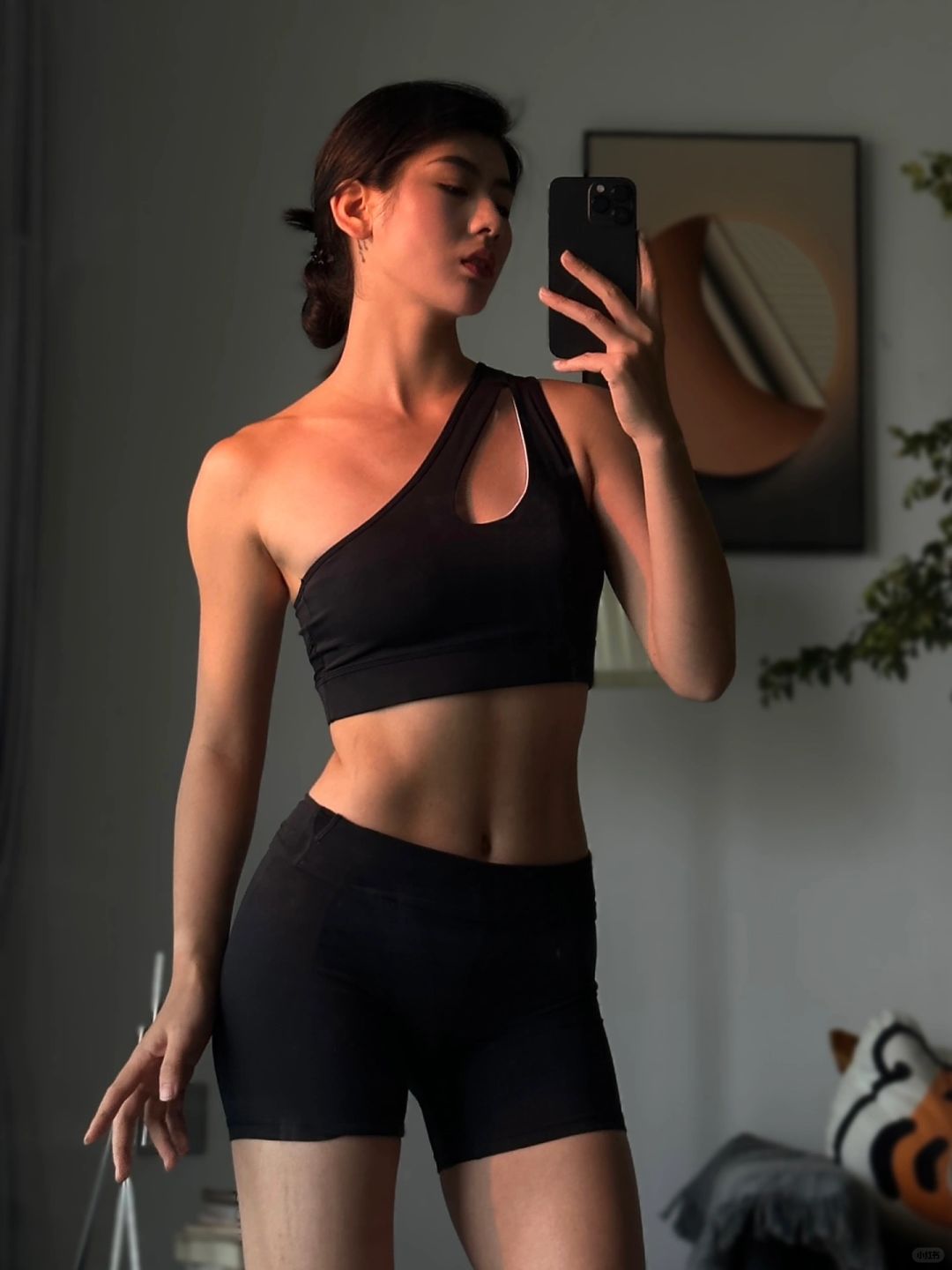 小丫头片子还有好几副面孔呢