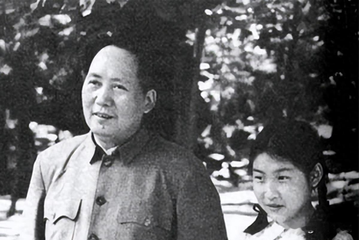 李敏一个什么问题？让毛主席沉默后说：“我有一半责任”
1958年的一天，李敏鼓起