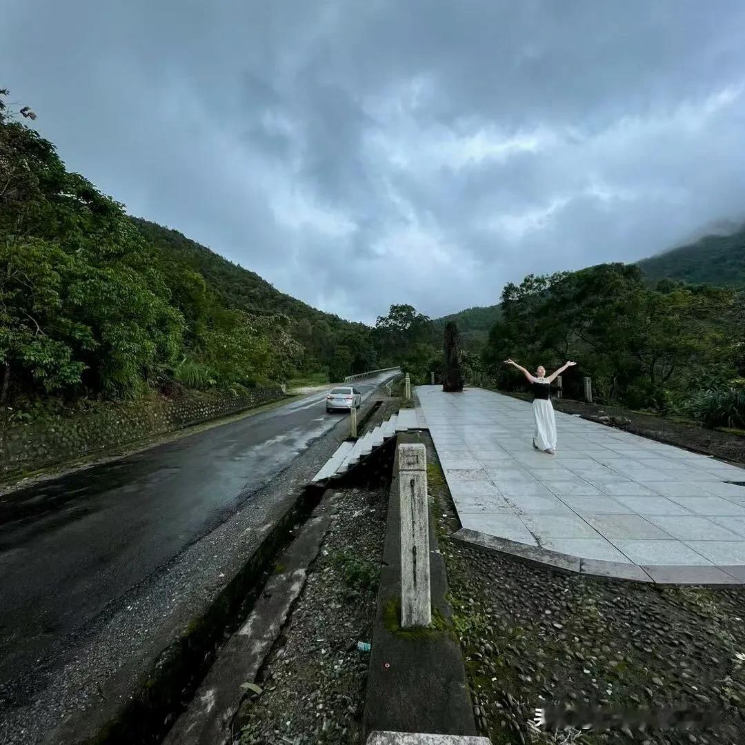 如果看出来这里是那里 请告诉我