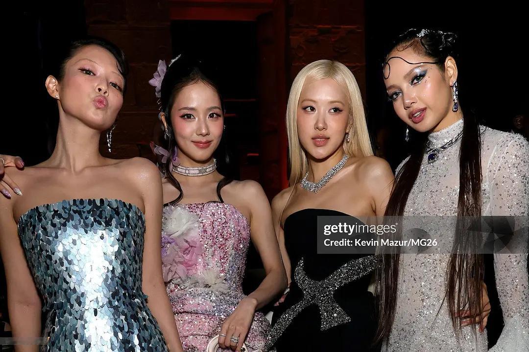 BLACKPINK Met Gala时尚待遇拉表已出金智秀 Jennie 朴彩英