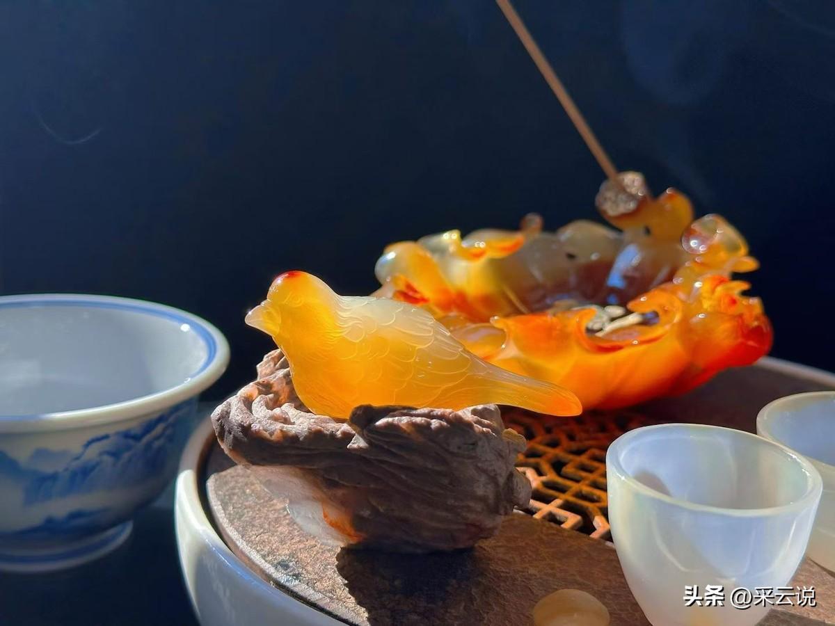 长春供暖4月6号就停了，哈尔滨却能撑到4月20号。
一个更早结束，一个更晚收工。