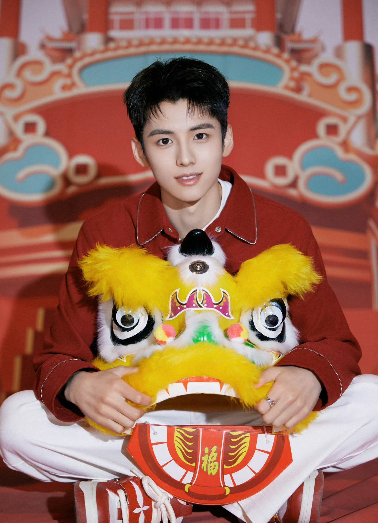 #乐华男团我要上春晚舞台首秀# 的我要上春晚首秀也太喜庆了吧，已经感受到满满的年
